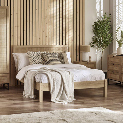 Philippa Bed Frame Kingsize Oak