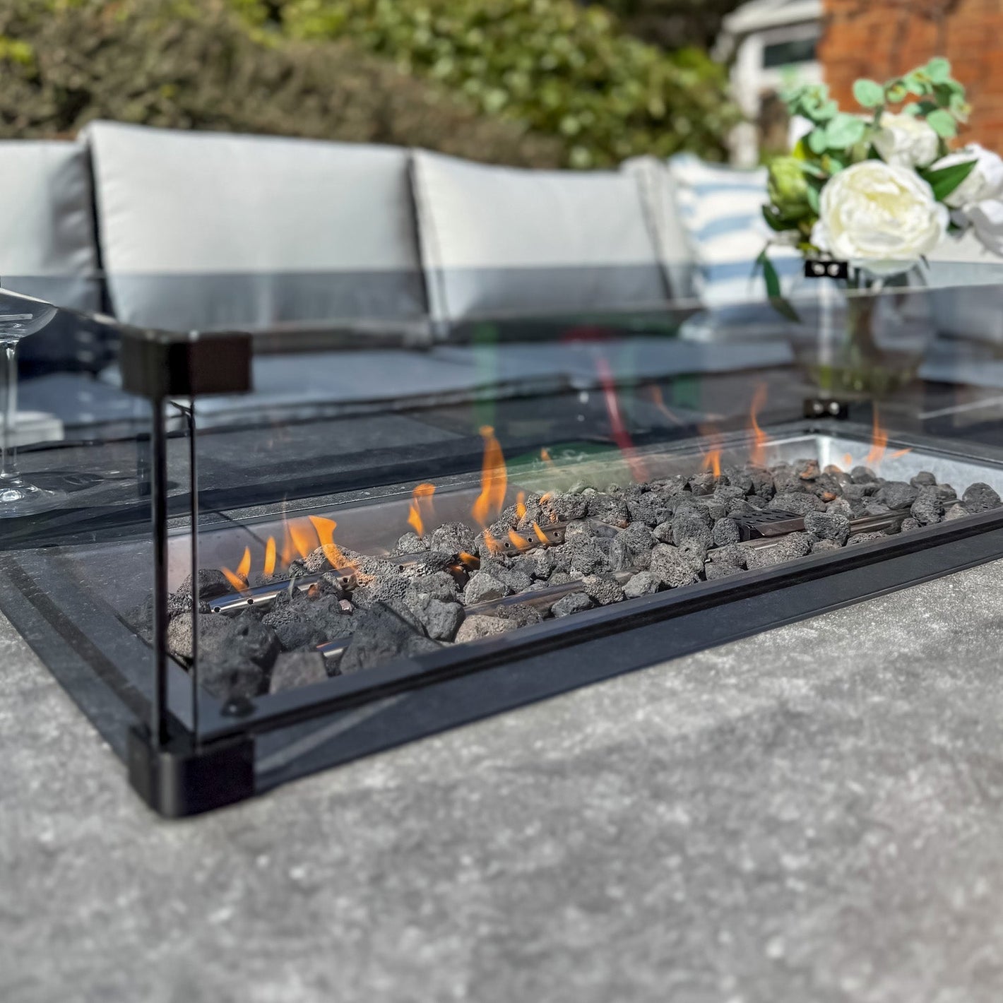 Spring Style: Garden Plants Meet Seating