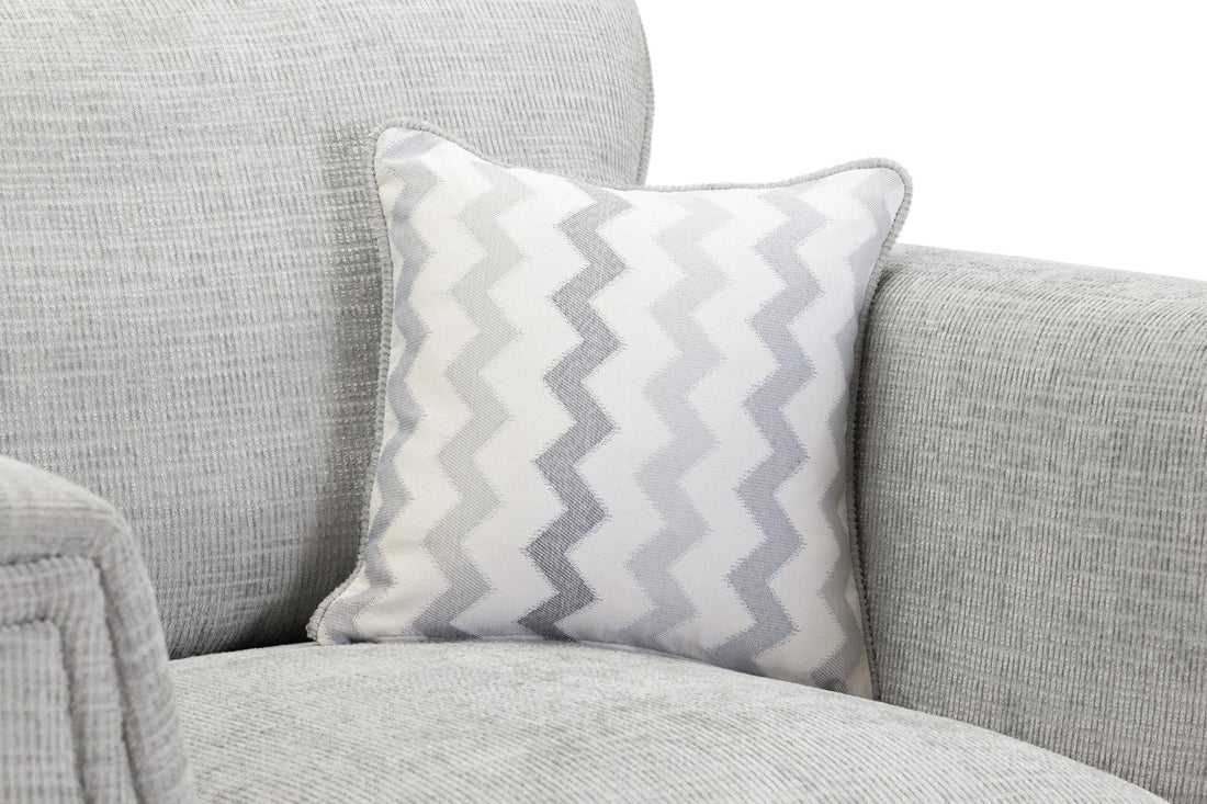 Choosing the Right Armchair: Explore the Best Styles for Your Home