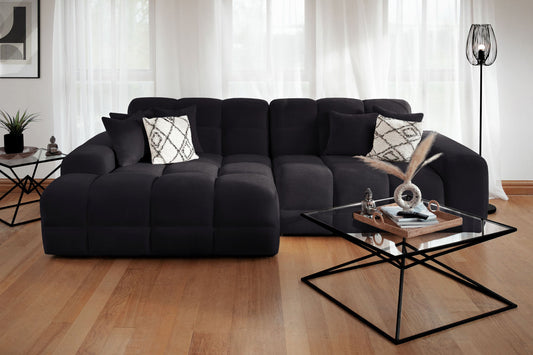 Design Guide: What Colours Work with a Black Sofa?