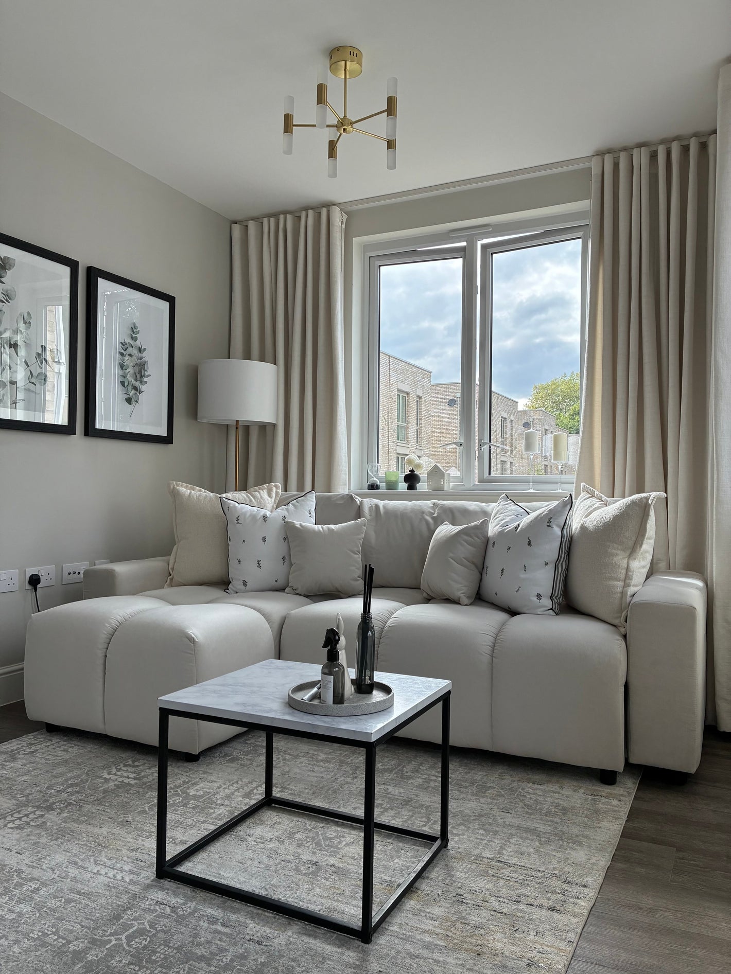 Compact Sofas – Style, Comfort, and Practicality for Small Spaces