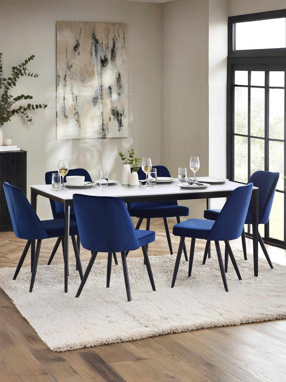 Dining Tables for Family Gatherings: Size & Style Tips