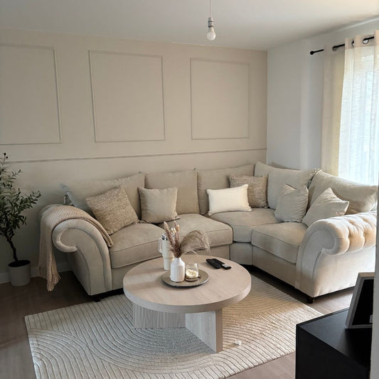 Discover the Windsor Fullback Sofas: Timeless Elegance for Your Living Room