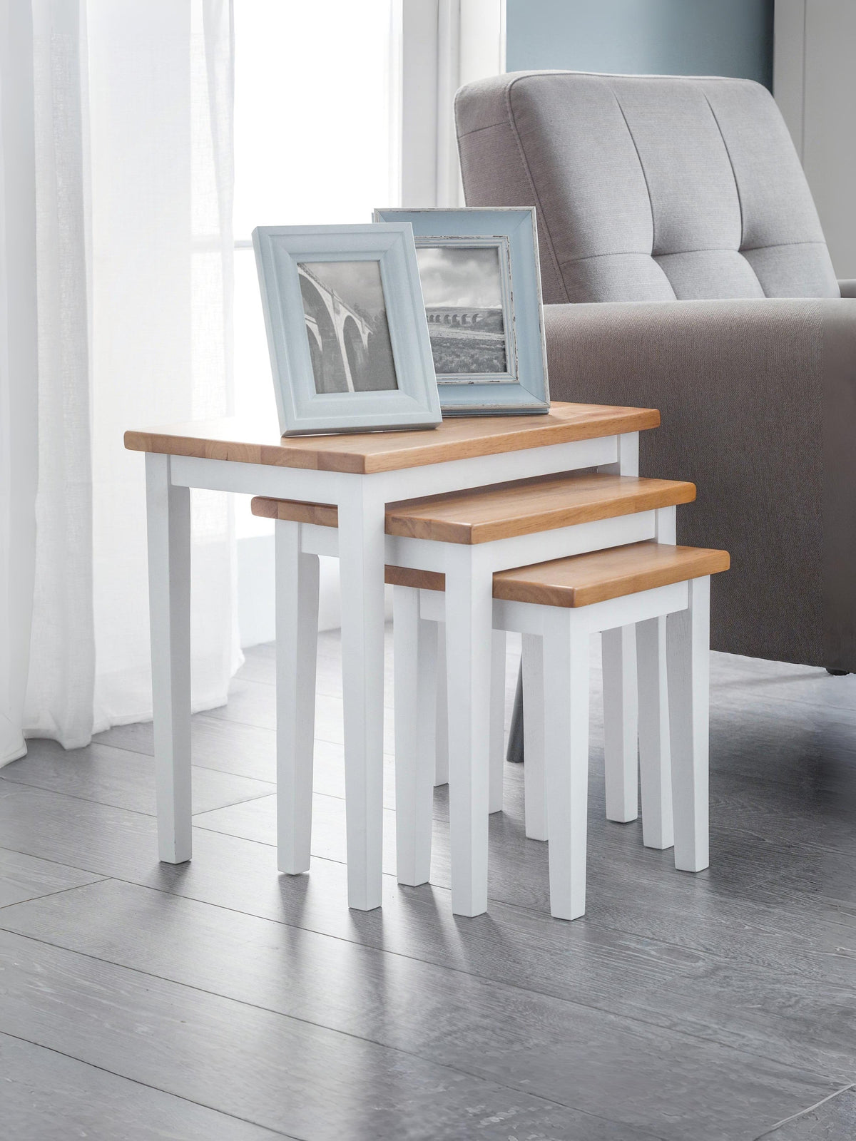 Coral Nesting Side Tables White/Light Oak