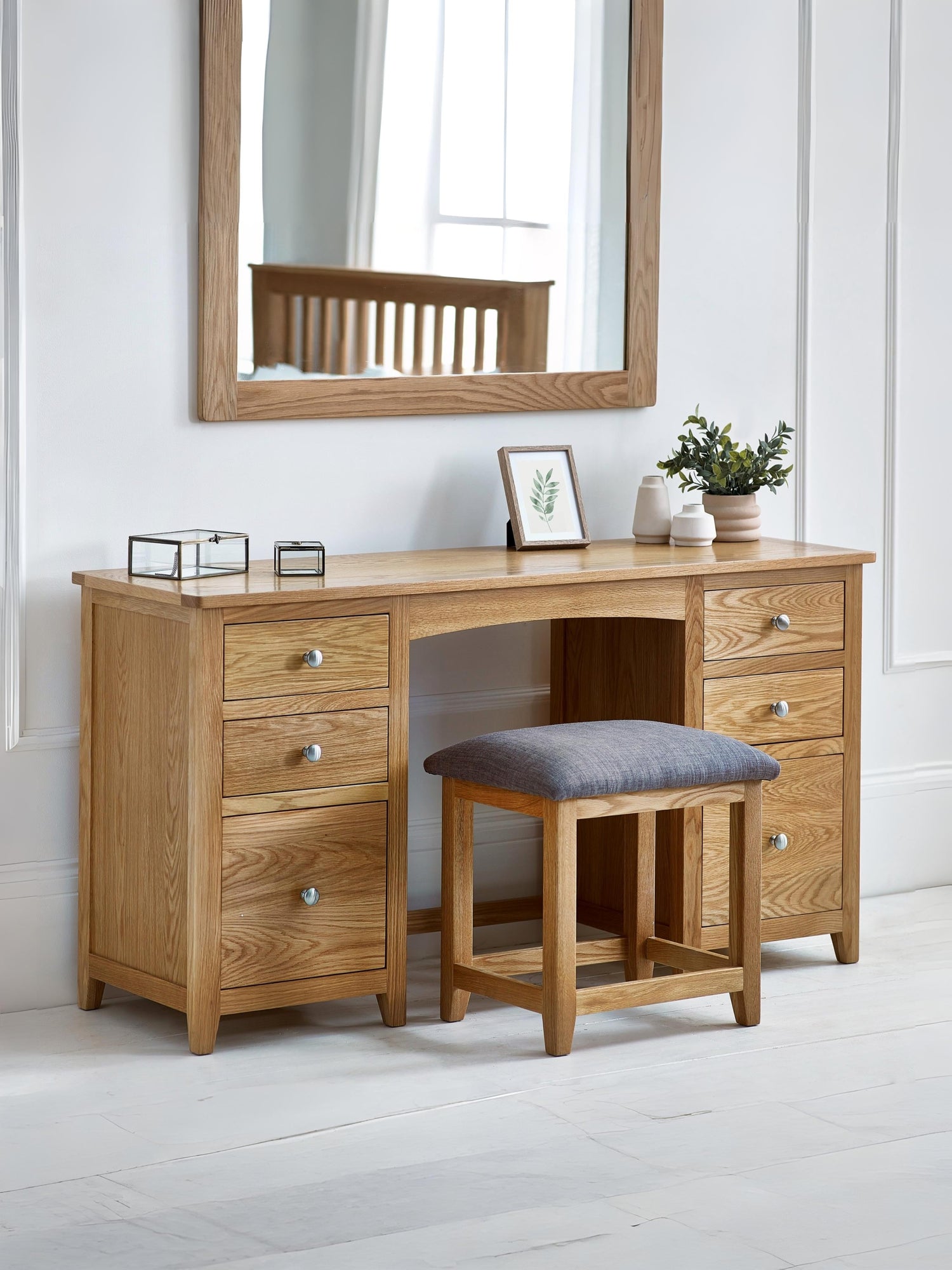 Maeve Twin Dress Table And Stool Oak