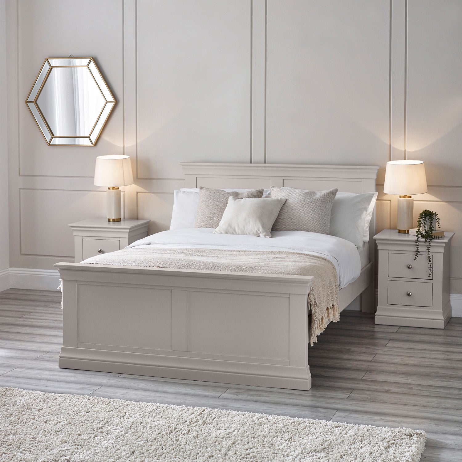 Clove Bed Frame Kingsize Light Grey