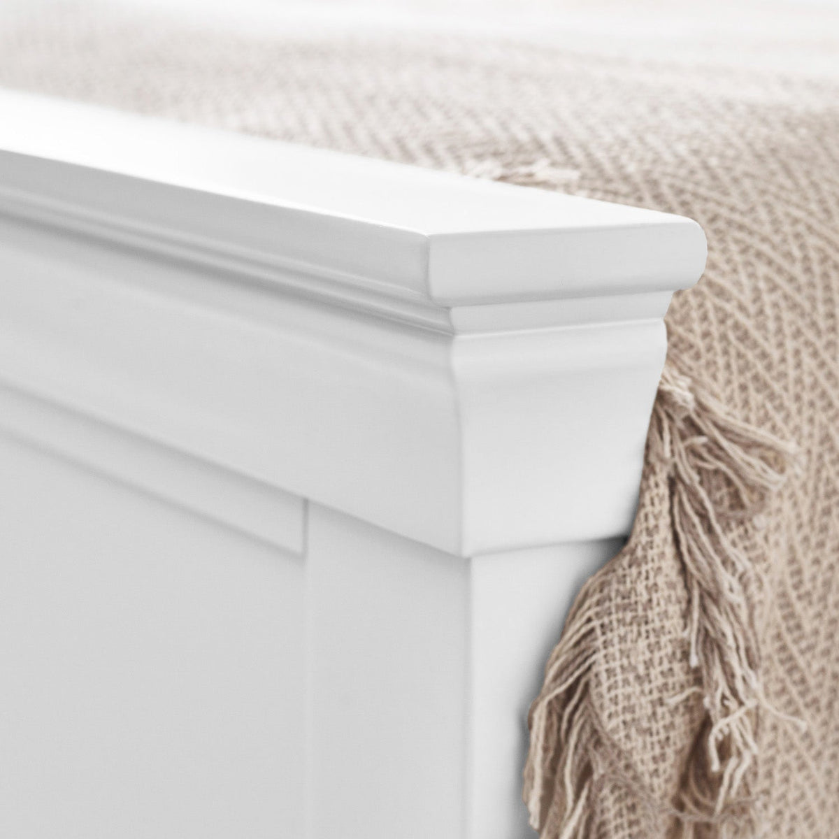 Clove Bed Frame Kingsize Surf White