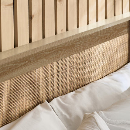 Philippa Bed Frame Kingsize Oak