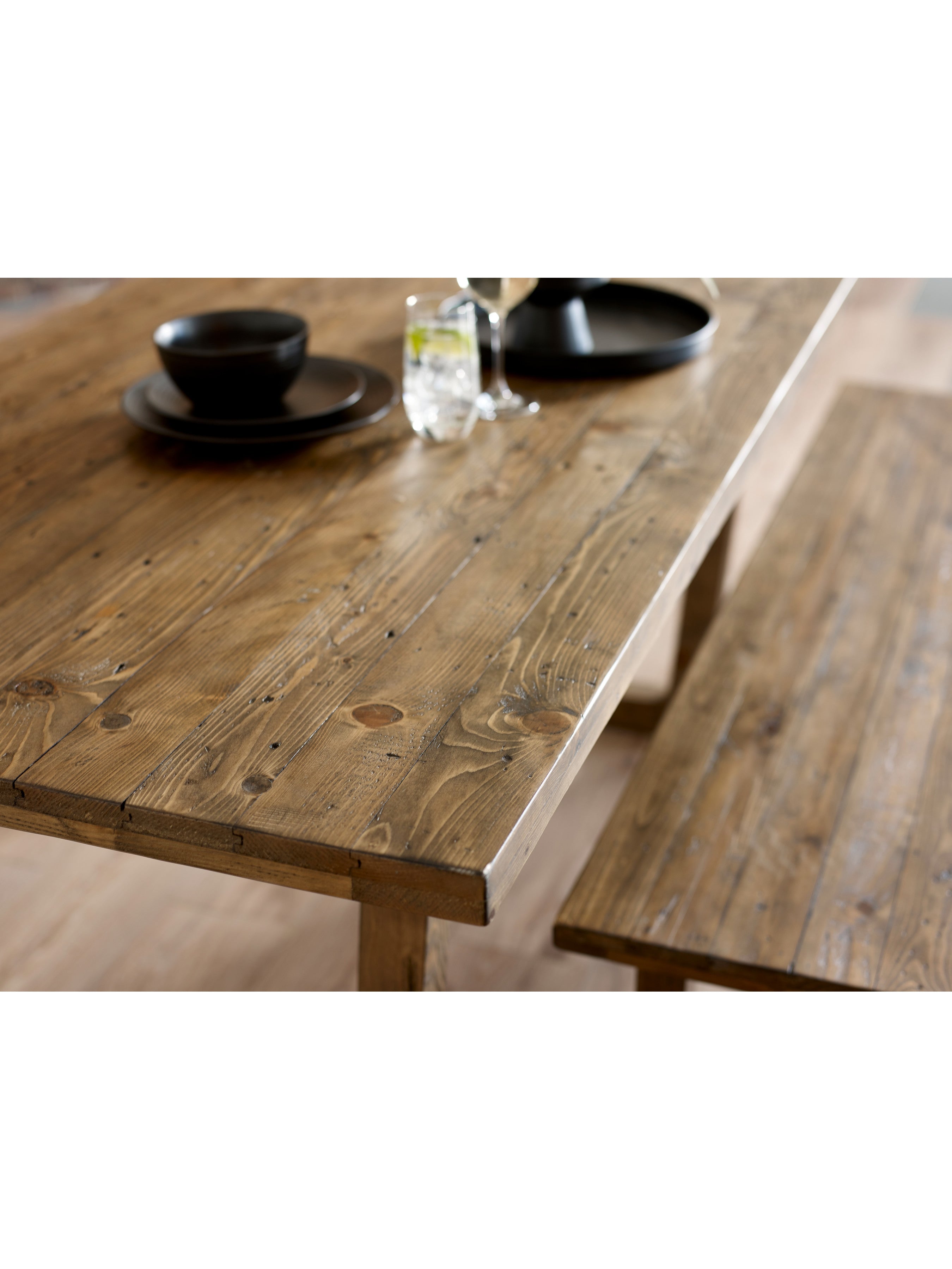 Wren Dining Table Cashew