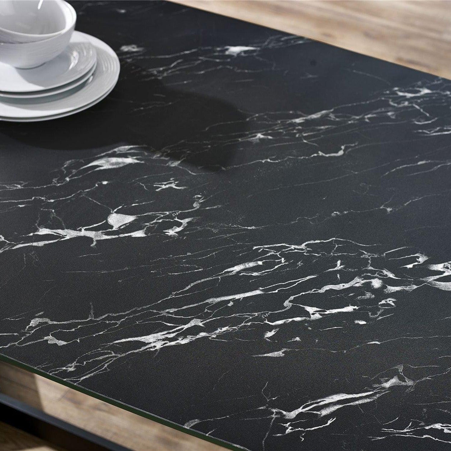 Oli Dining Table Black