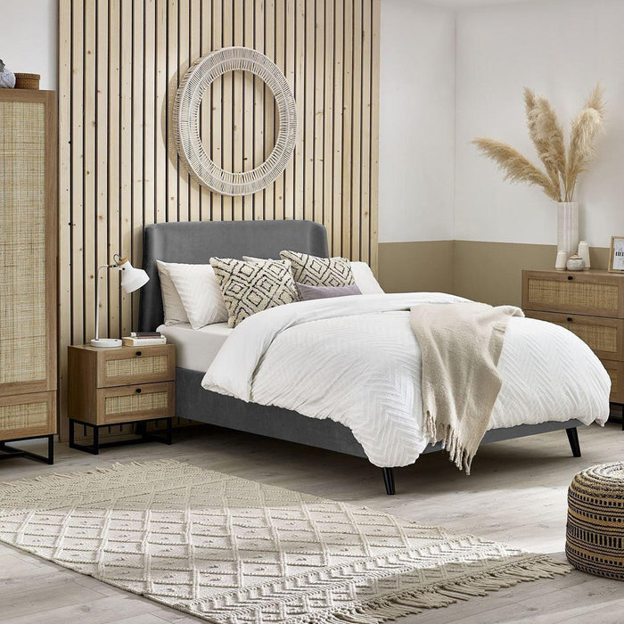 Philippa Chest Oak 6 Drawer