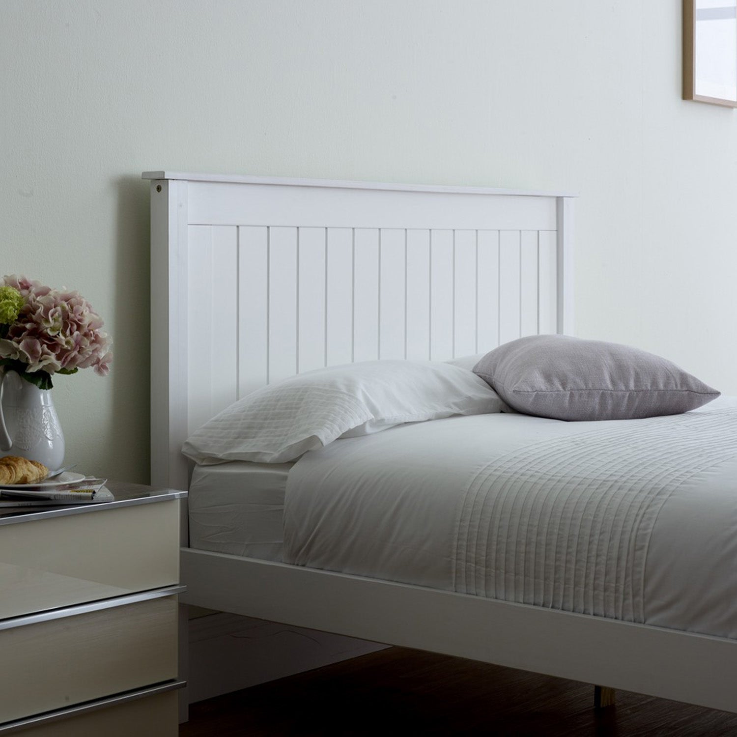 Taurus Bed Frame Double White